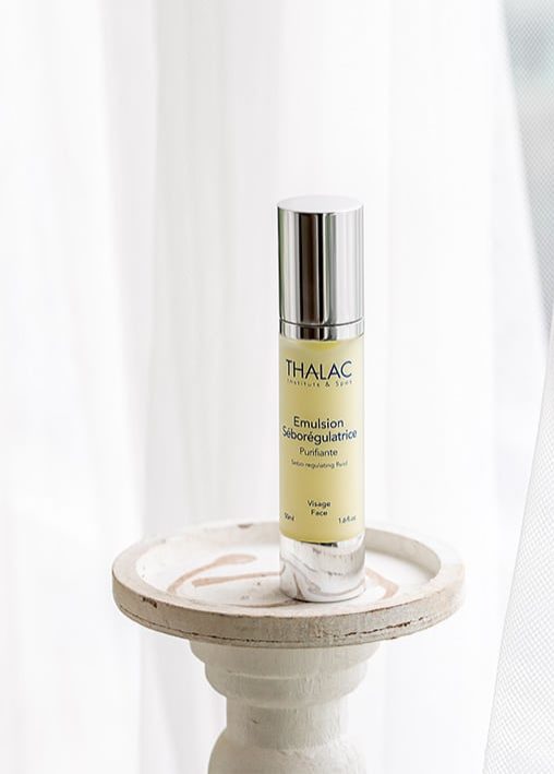 Émulsion séborégulatrice